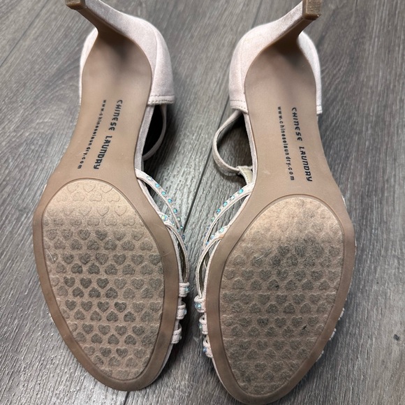 🌿10/$10🌿Chinese Laundry Heels - Picture 7 of 7